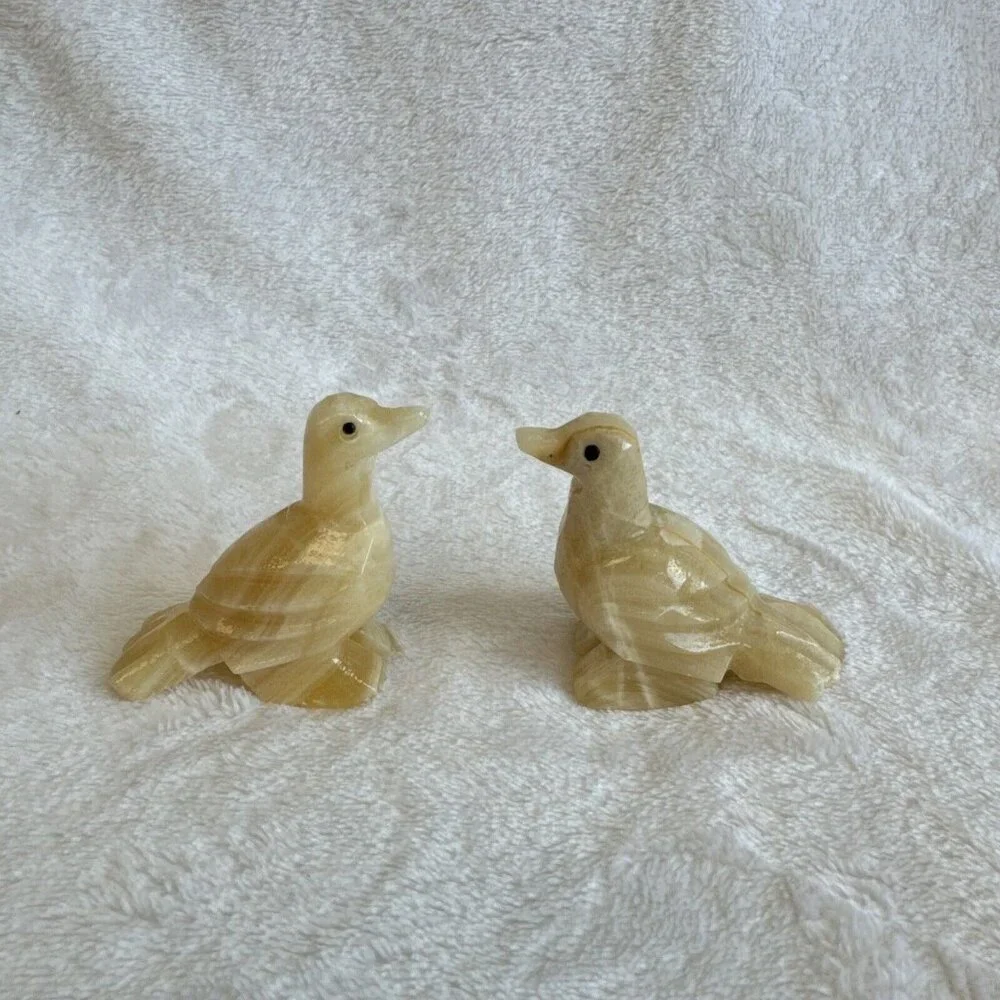 Carved White Stone Pair Set Dove Birds Sculptures Paperweight 2” Desk Decor‎